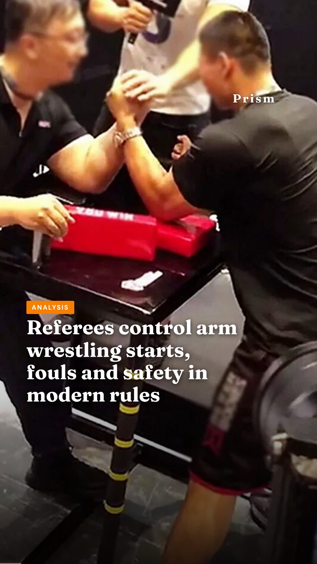 Referees control arm wrestling starts, fouls and safety in modern rules